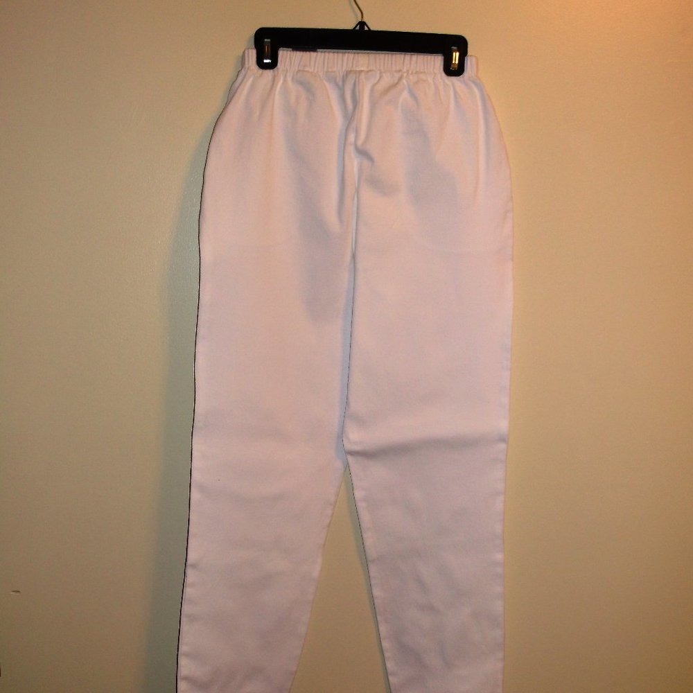 WHITE SLACKS